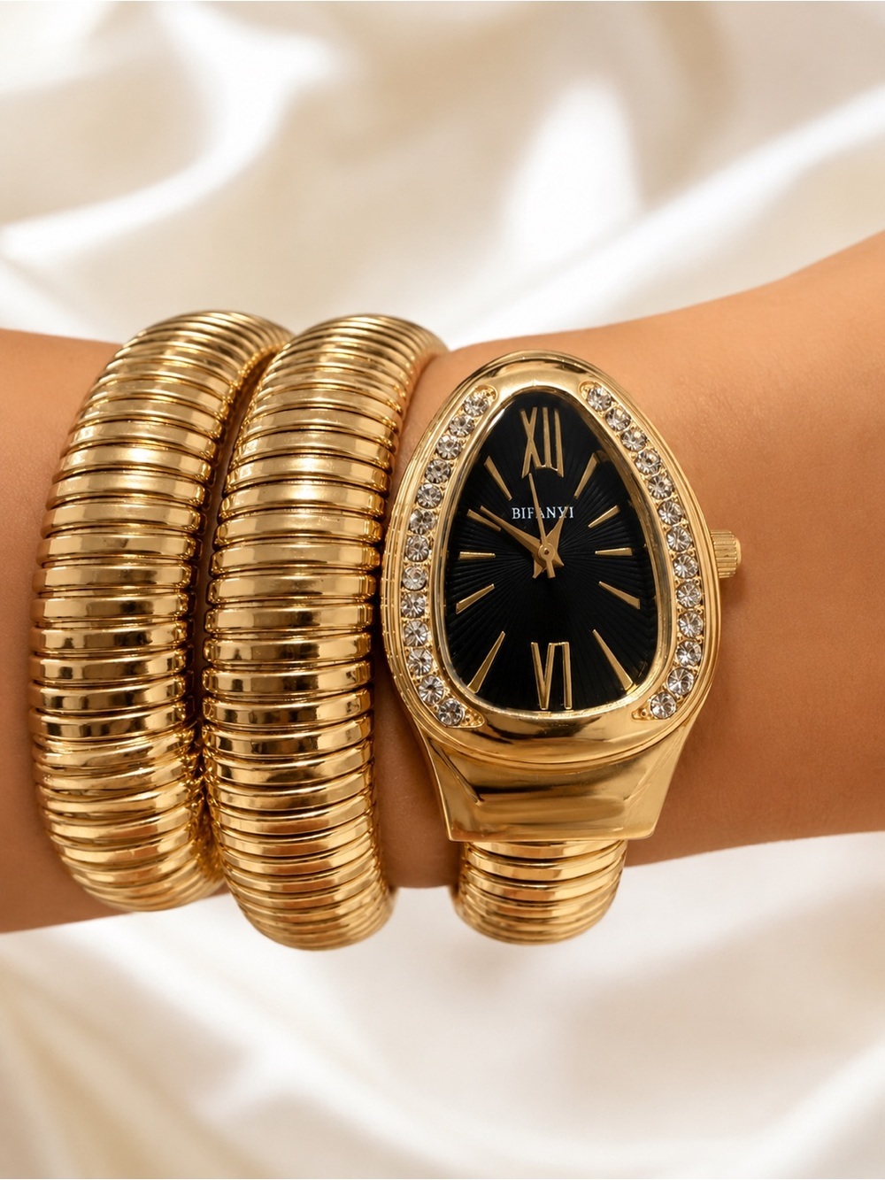 Serpenti Gold Snake Black dial Wrap Watch